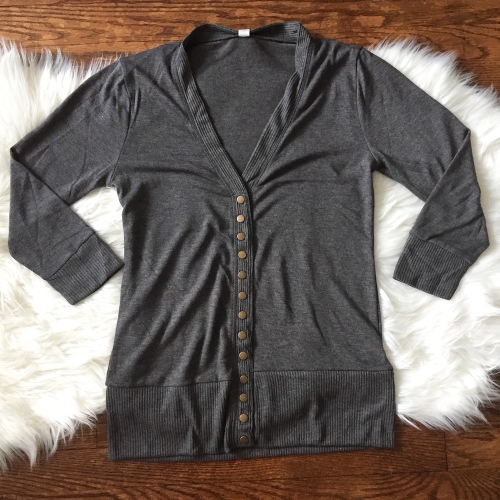 🖤Host Pick🖤 Charcoal Knit Cardigan - Picture 3 of 4